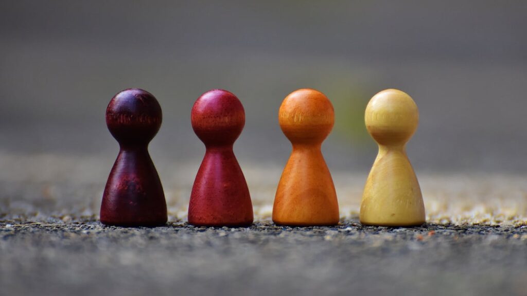 Spielfiguren in Farben